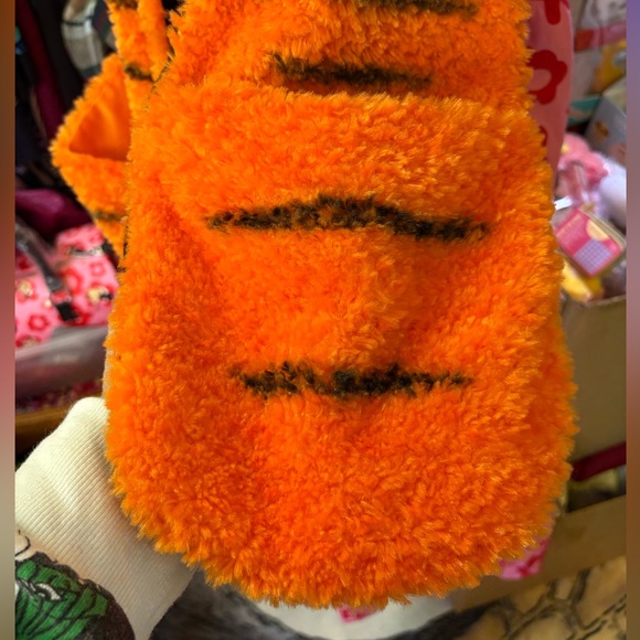 Orange Tiger Plush Kids Hat - Picture 3 of 4